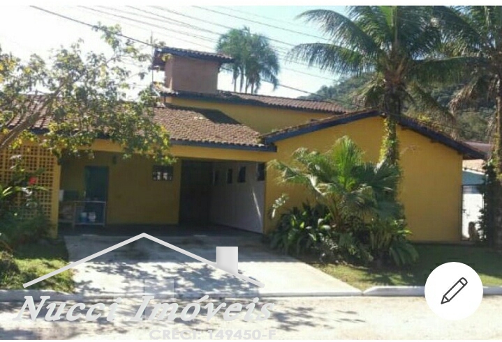 Excepcional casa no pé da mata atlântica próxima a praia
