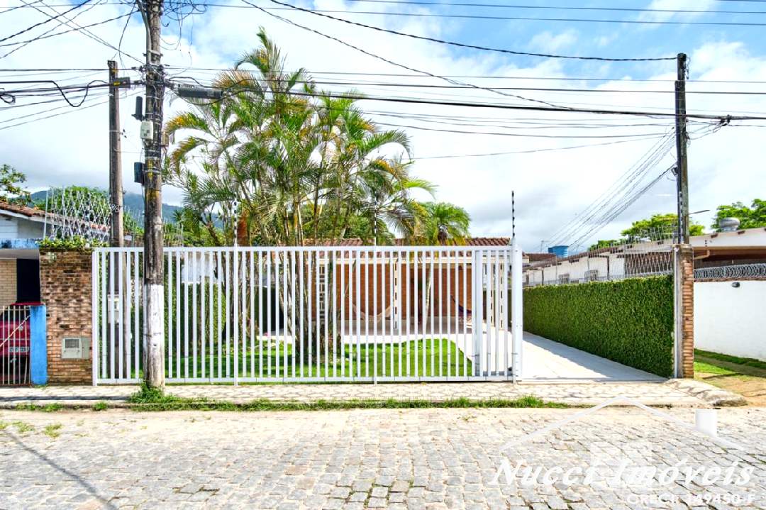 Excelente oportunidade no centro próximo a praia