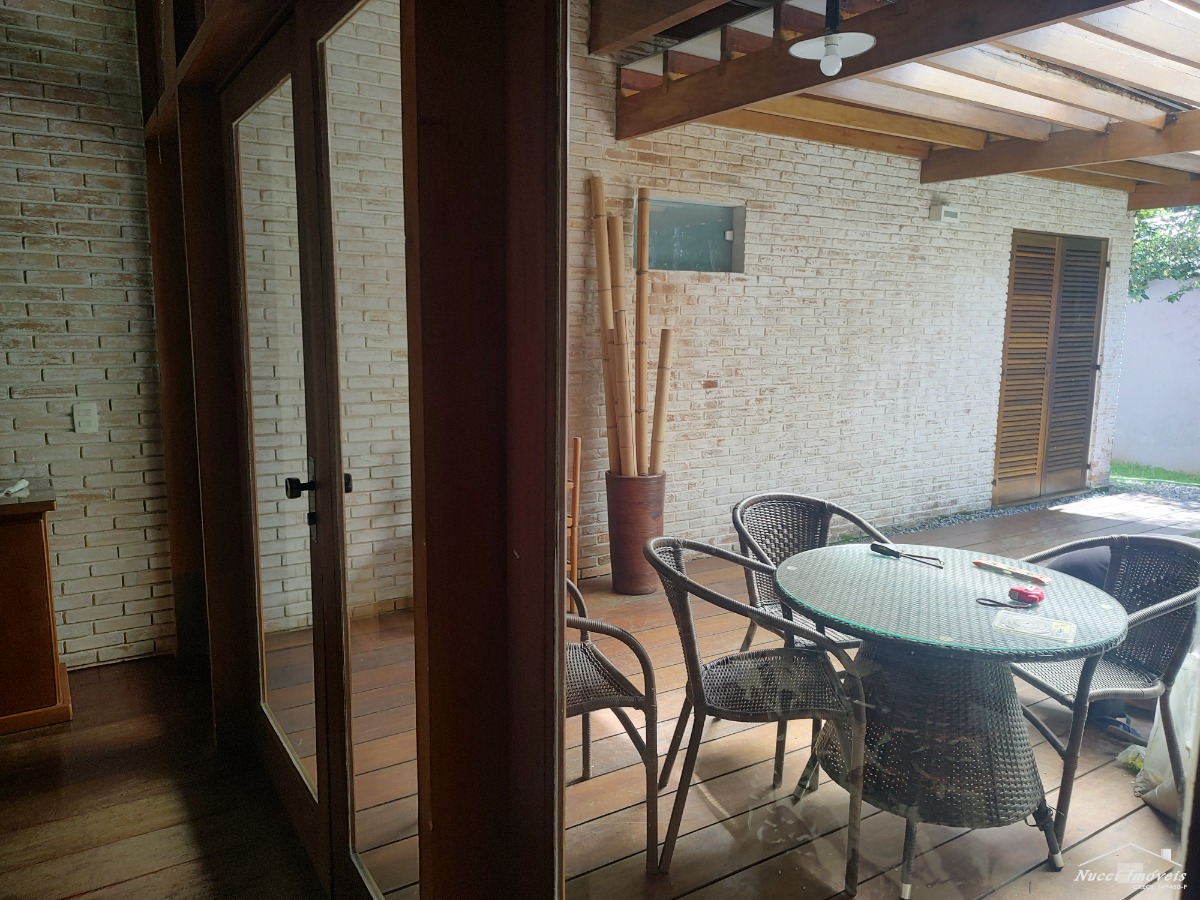 Ótima casa na domingas dias a 180 mts da areia