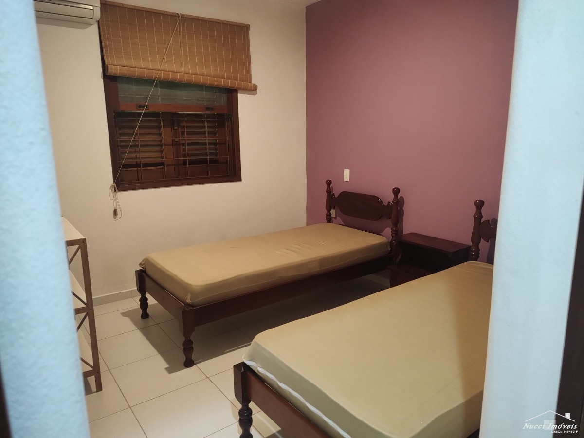 Ótima casa na domingas dias a 180 mts da areia
