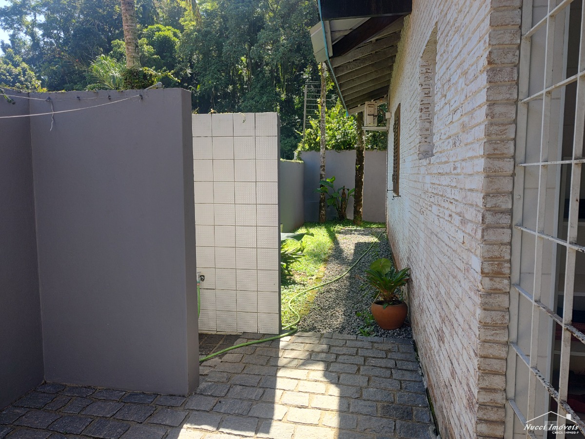Ótima casa na domingas dias a 180 mts da areia