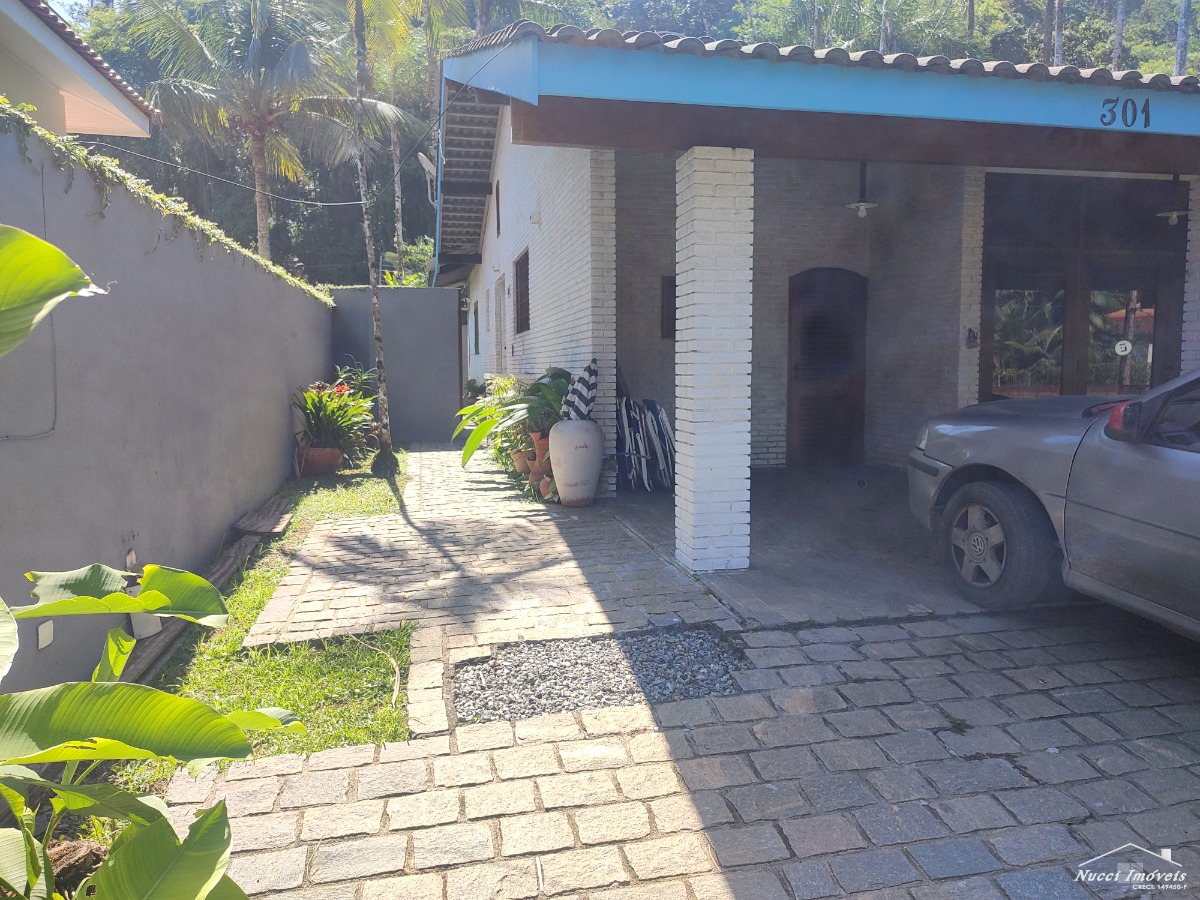 Ótima casa na domingas dias a 180 mts da areia